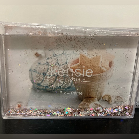 Kensie Accents Set Of 4 Gold And Silver Water Glitter Photo Frames